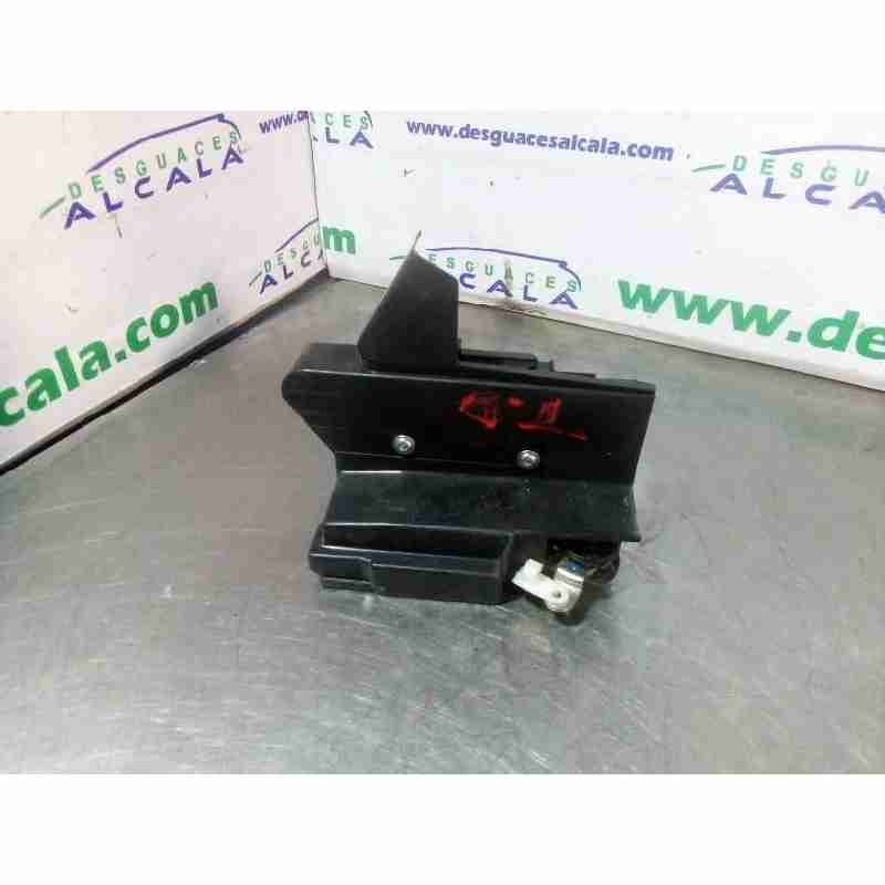 CERRADURA PUERTA TRASERA DERECHA 825022281R 2 PINES 