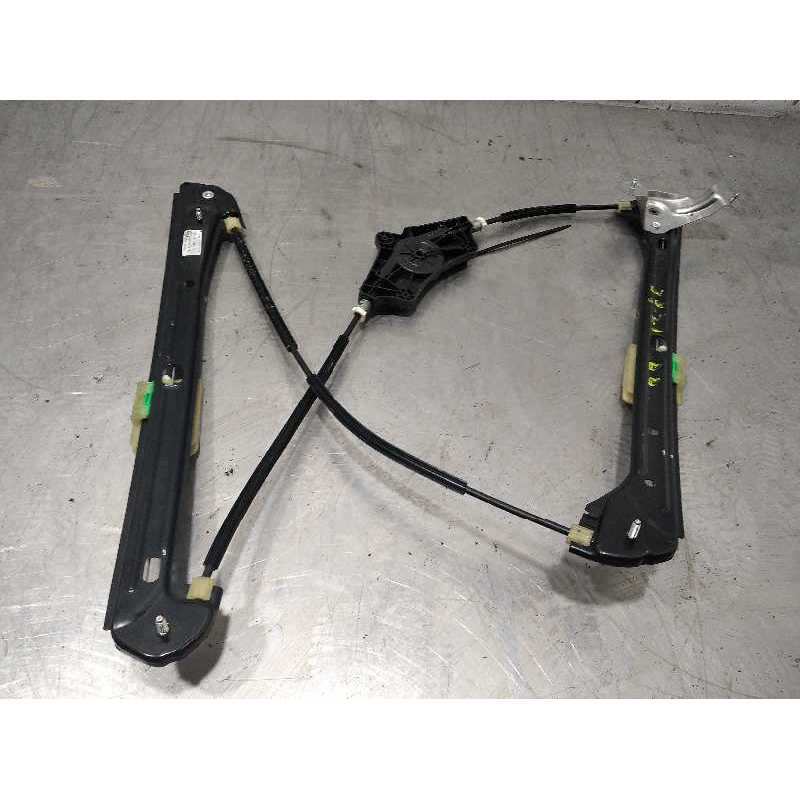 ELEVALUNAS DELANTERO DERECHO 5G4837462H 