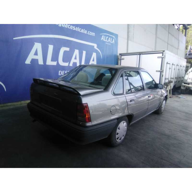 opel kadett e del año 1989