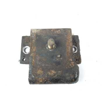 SOPORTE MOTOR IZQUIERDO 
