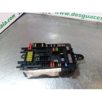 CAJA RELES / FUSIBLES 926111102 