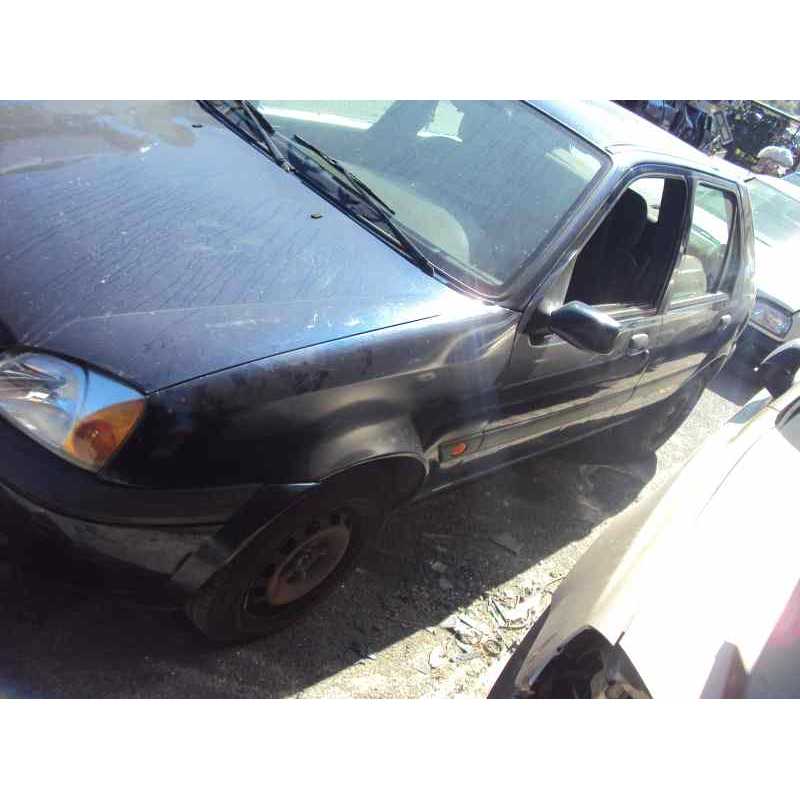 ford fiesta berlina (dx) del año 2001