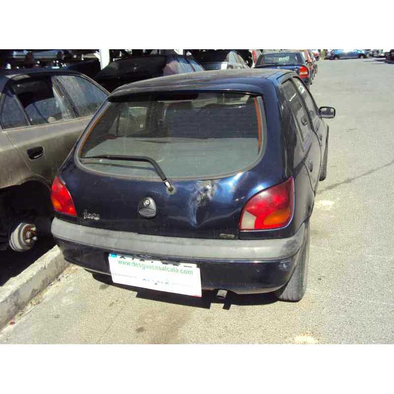ford fiesta berlina (dx) del año 2001