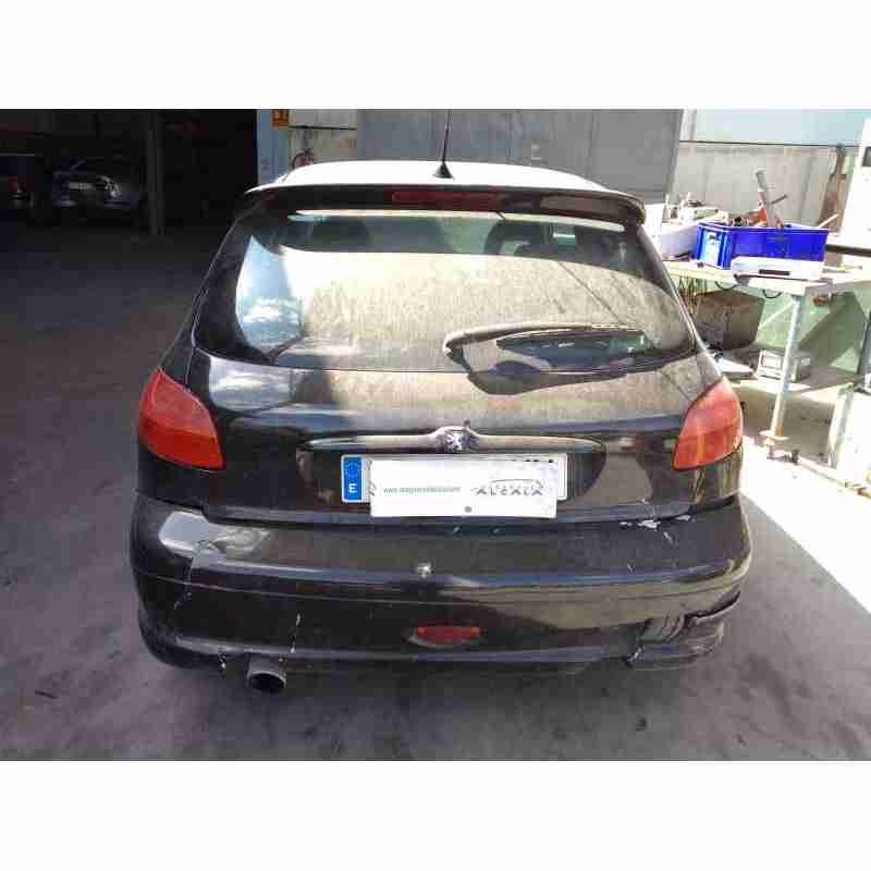 peugeot 206 berlina del año 2002