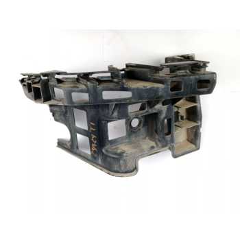 SOPORTE PARAGOLPES 5TA807453 
