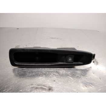 MANDO ELEVALUNAS DELANTERO DERECHO 829614619R 6 PINES 