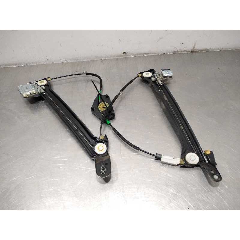 ELEVALUNAS DELANTERO DERECHO 8T8837462 