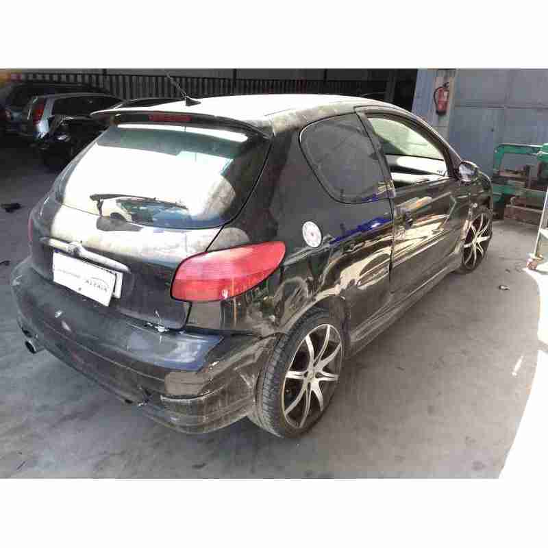 peugeot 206 berlina del año 2002
