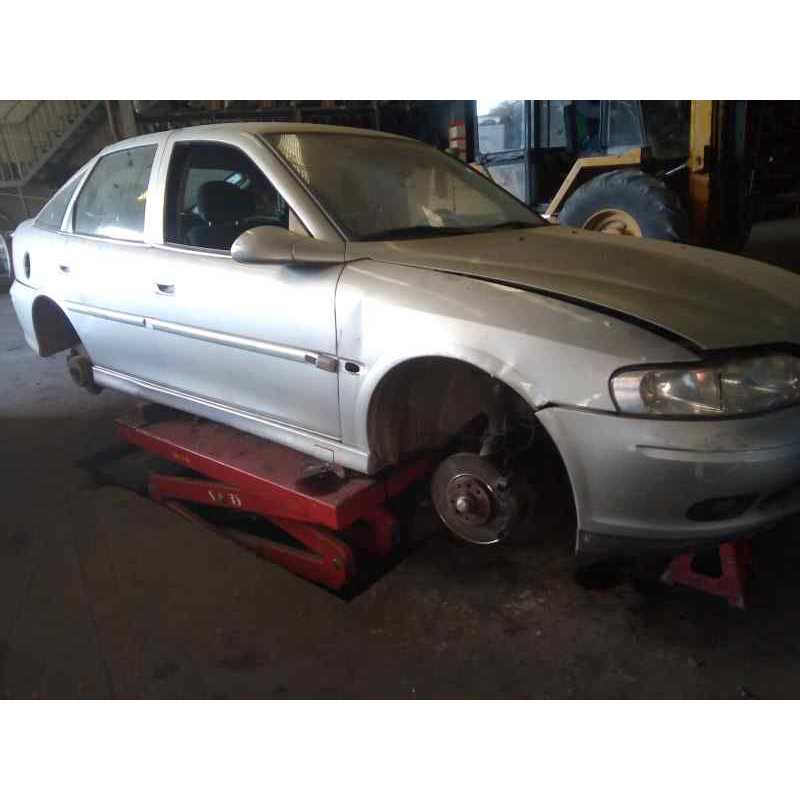 opel vectra b berlina del año 1999