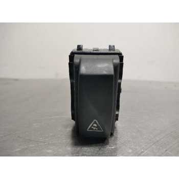BOTON 251450002R 3 PINES CONTROL DE TRACCIÓN
