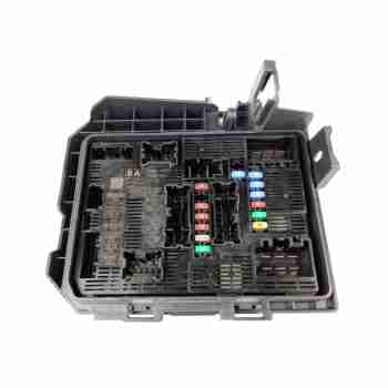 CAJA RELES / FUSIBLES 284B64435R 