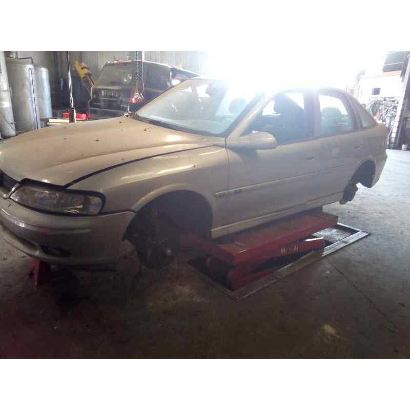 opel vectra b berlina del año 1999