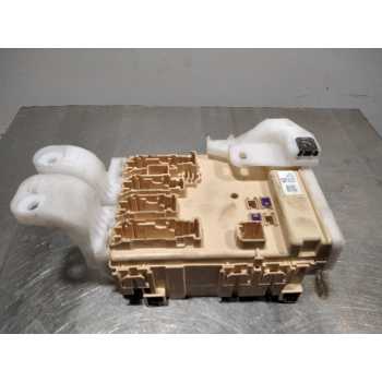 CAJA RELES / FUSIBLES 50122230 8273012X81 