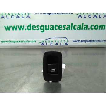 MANDO ELEVALUNAS TRASERO DERECHO 920810602 3 PINES 