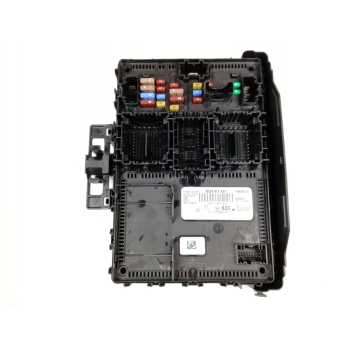 CAJA RELES / FUSIBLES NU5T15604BJCE 