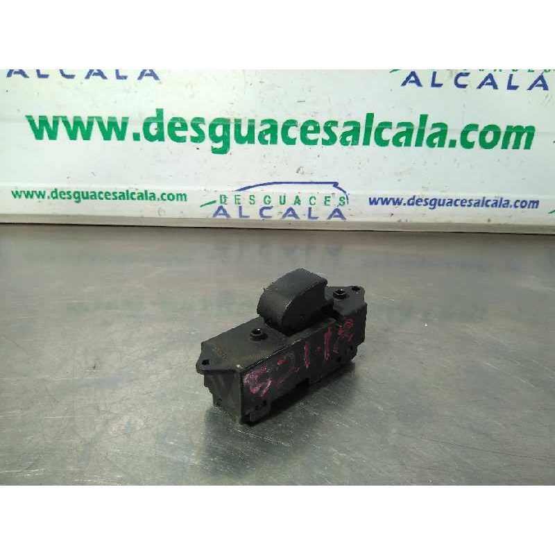 MANDO ELEVALUNAS TRASERO DERECHO 8608A183 8 PINES 