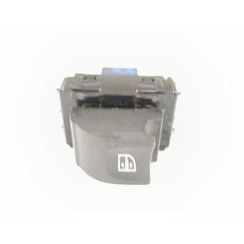 MANDO ELEVALUNAS DELANTERO DERECHO 809600018R 