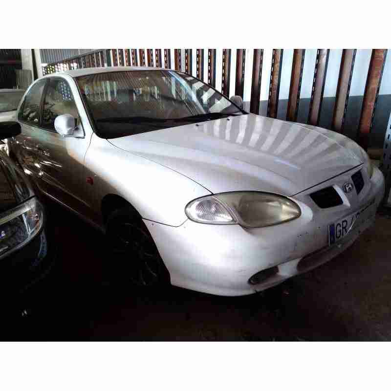 hyundai lantra berlina (rd) del año 1998