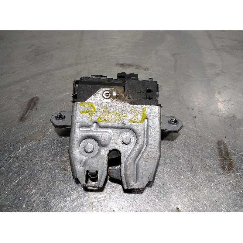 CERRADURA MALETERO / PORTON LR016678 4 PINES 