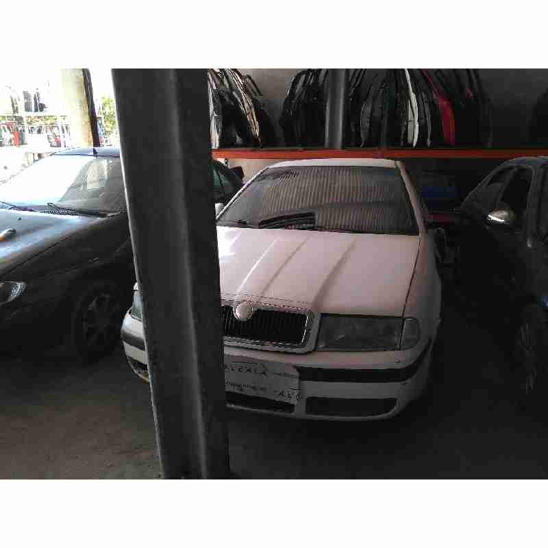 skoda octavia del año 2000