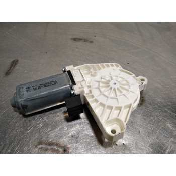 MOTOR ELEVALUNAS DELANTERO IZQUIERDO 5Q4959801E 2 PINES