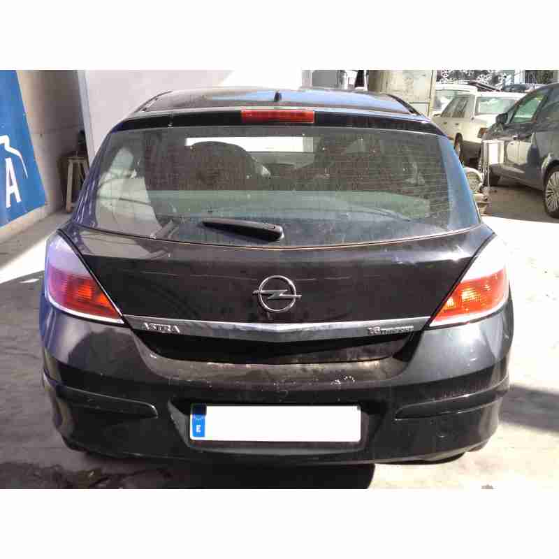 opel astra h berlina del año 2005