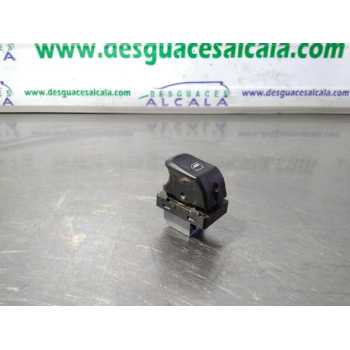 MANDO ELEVALUNAS TRASERO DERECHO 8K0959855A 4 PINES 