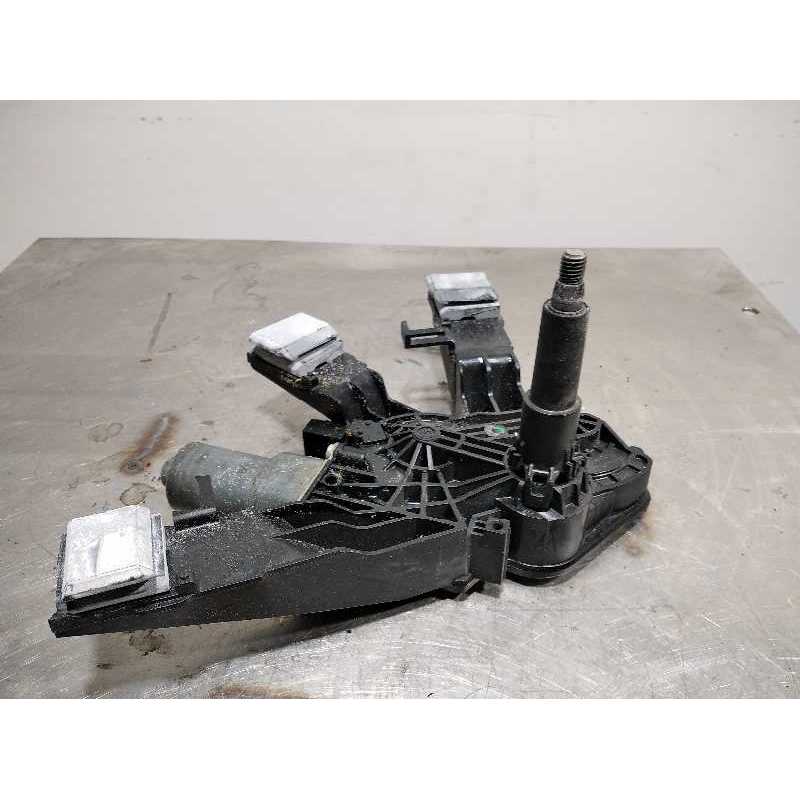 MOTOR LIMPIA TRASERO 9677680580 3 PINES 