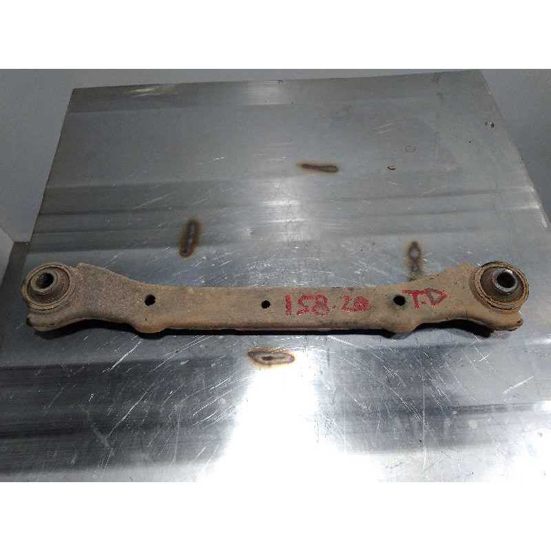 BRAZO SUSPENSION SUPERIOR TRASERO DERECHO 55102S050 