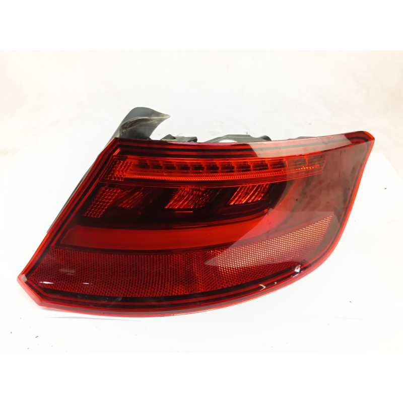 PILOTO TRASERO DERECHO 8V4945096D 