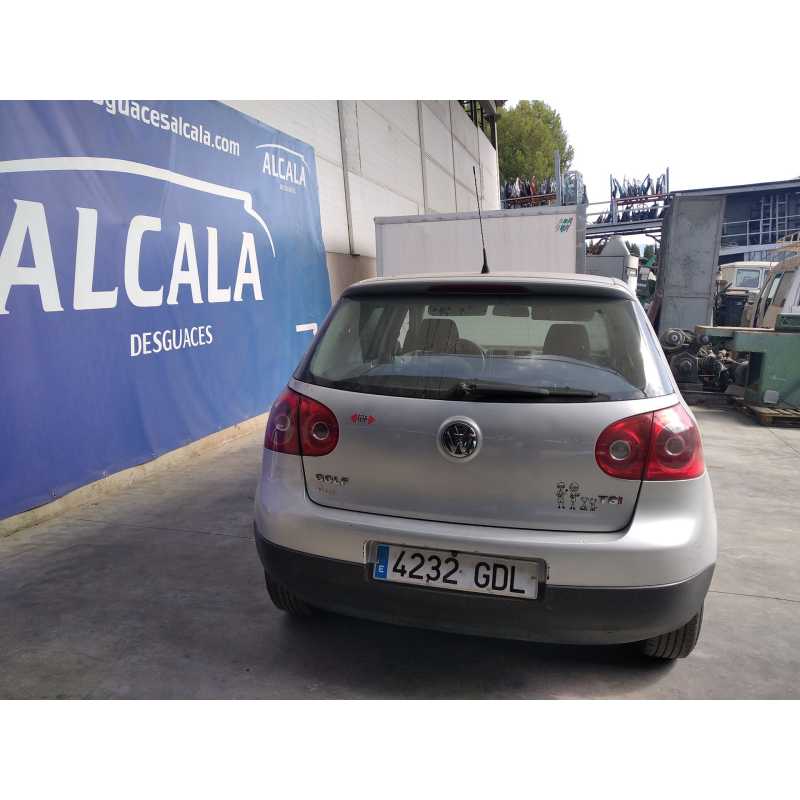 volkswagen golf v berlina (1k1) del año 2008