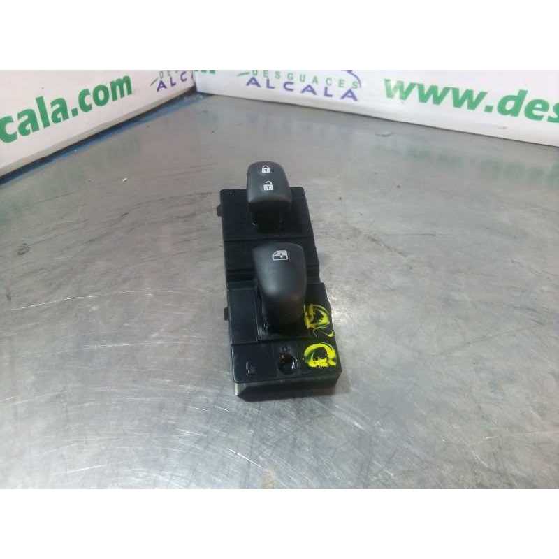 MANDO ELEVALUNAS DELANTERO DERECHO 8 PINES 