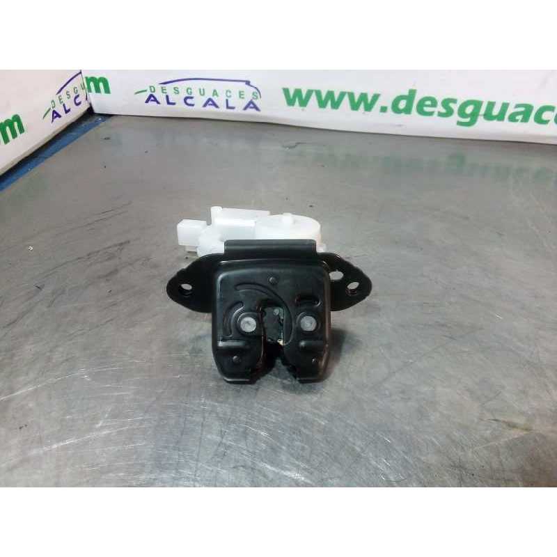 CERRADURA MALETERO / PORTON 905024EA1A 4 PINES 
