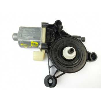 MOTOR ELEVALUNAS TRASERO DERECHO 5Q0959802A 0130822714