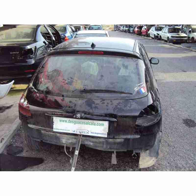 peugeot 206 berlina del año 2001