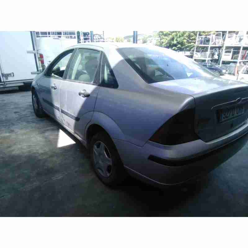 ford focus berlina (cak) del año 2004