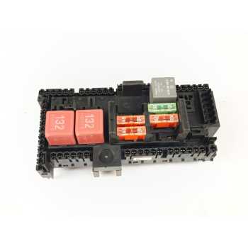 CAJA RELES / FUSIBLES A2139068801 