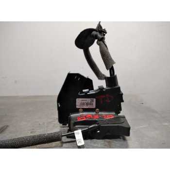 CERRADURA PUERTA TRASERA DERECHA 825021410R 4 PINES 