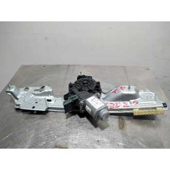 ELEVALUNAS TRASERO DERECHO 827209091R 6 PINES 