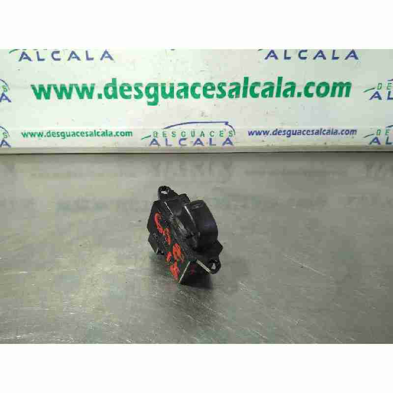 MANDO ELEVALUNAS TRASERO DERECHO 6 PINES 
