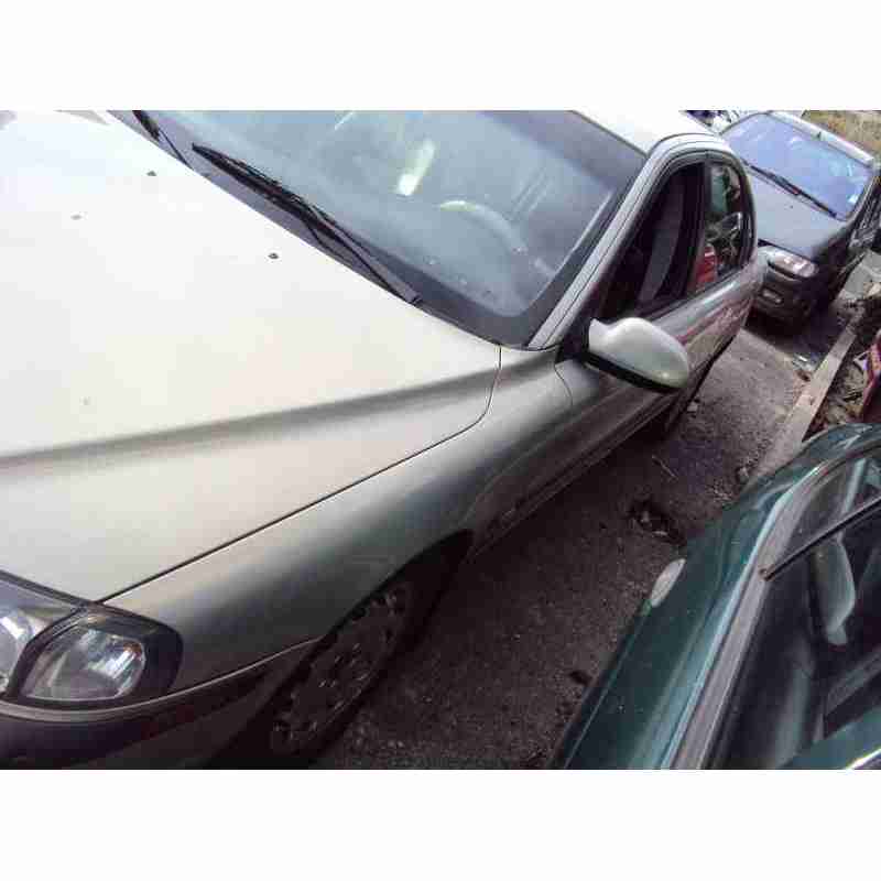 volvo s80 berlina del año 2000
