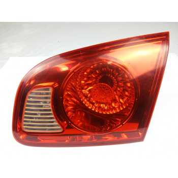 PILOTO TRASERO DERECHO INTERIOR 924062B020 