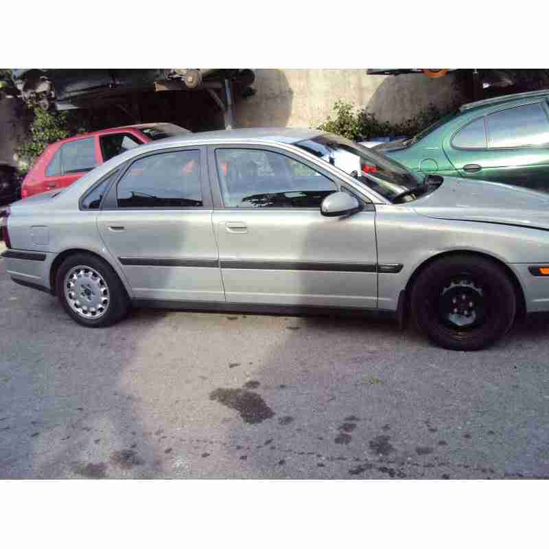 volvo s80 berlina del año 2000