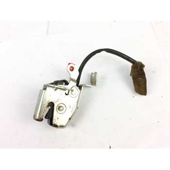 CERRADURA MALETERO / PORTON 1358202080 