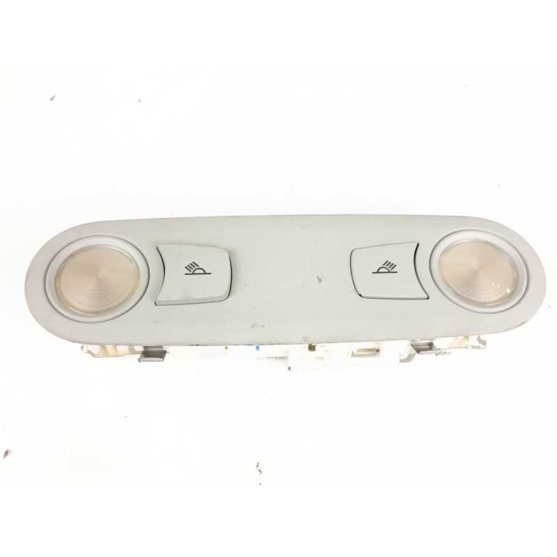 LUZ INTERIOR 8T0947111B 