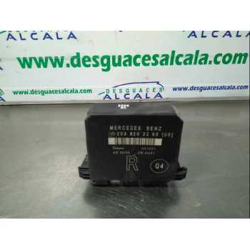 CENTRALITA PUERTA TRASERA DERECHA 203820228500 SOPORTE ROTO 