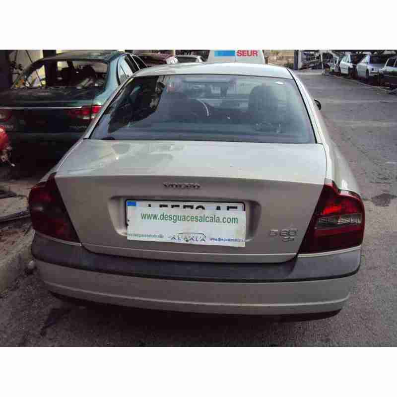 volvo s80 berlina del año 2000