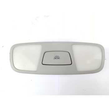 LUZ INTERIOR 8V0947111 
