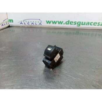 MANDO ELEVALUNAS TRASERO DERECHO 96657926XT 4 PINES 