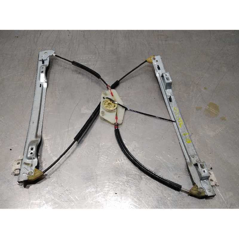 ELEVALUNAS DELANTERO IZQUIERDO 9221CV 